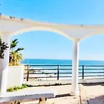 Bliss Terrace , 250 M From The Waves Apartman *