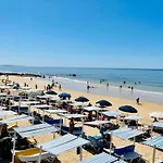 아파트 Bliss Terrace , 250 M From The Waves