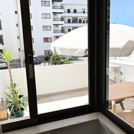 Bliss Terrace , 250 M From The Waves Apartamento *